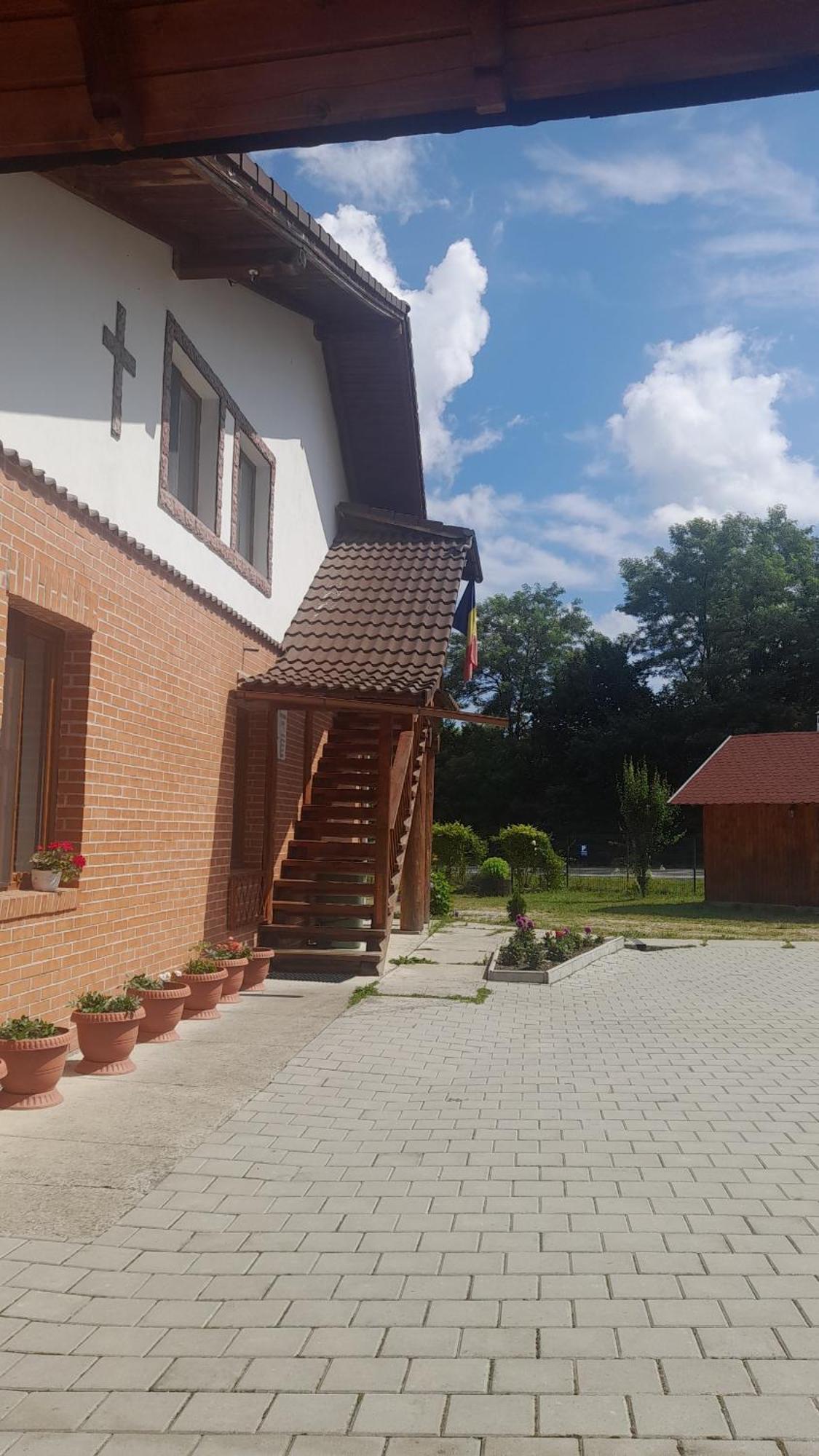 Pensiunea Dates Cîrţişoara Exterior foto