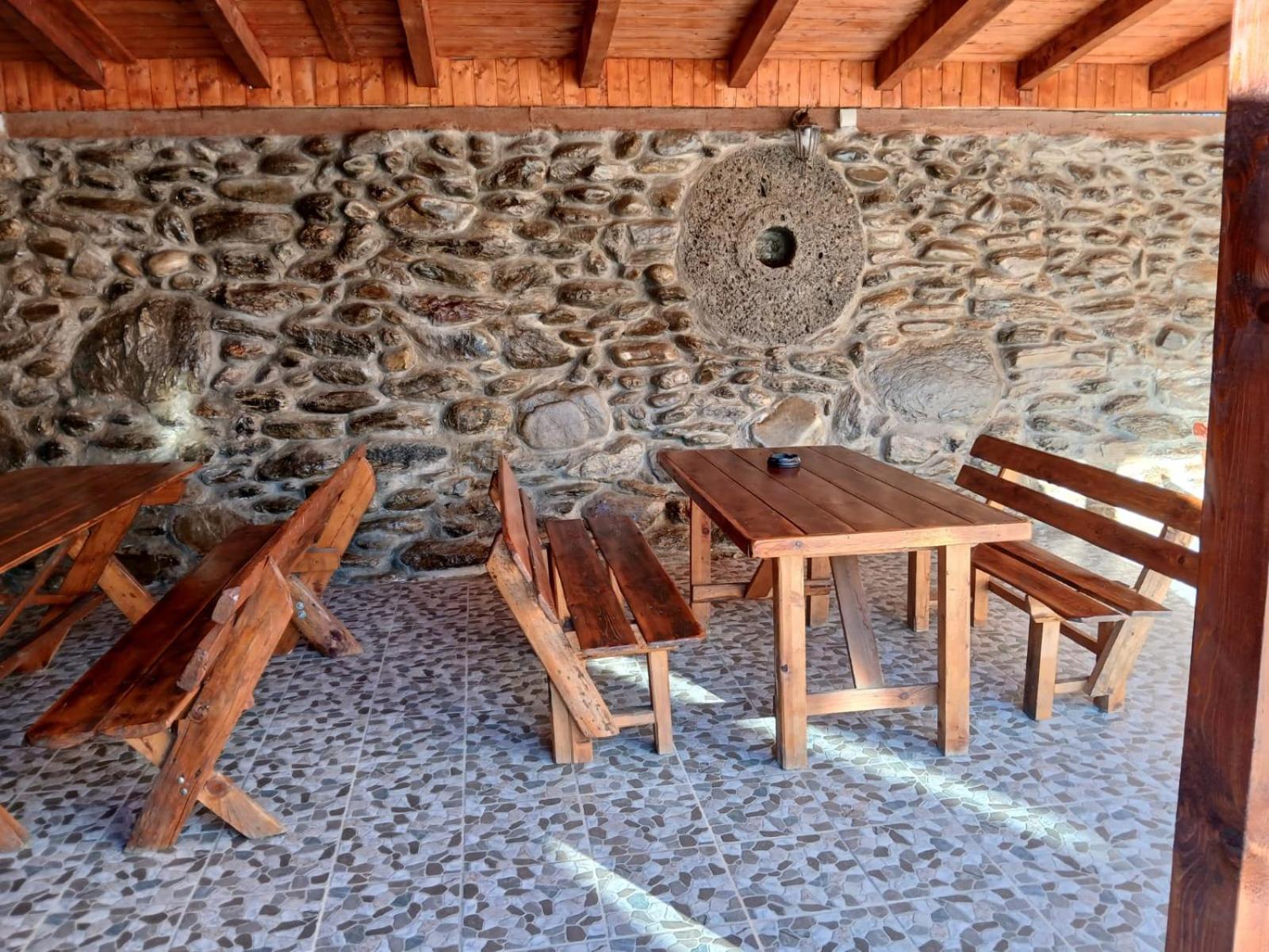 Pensiunea Dates Cîrţişoara Exterior foto